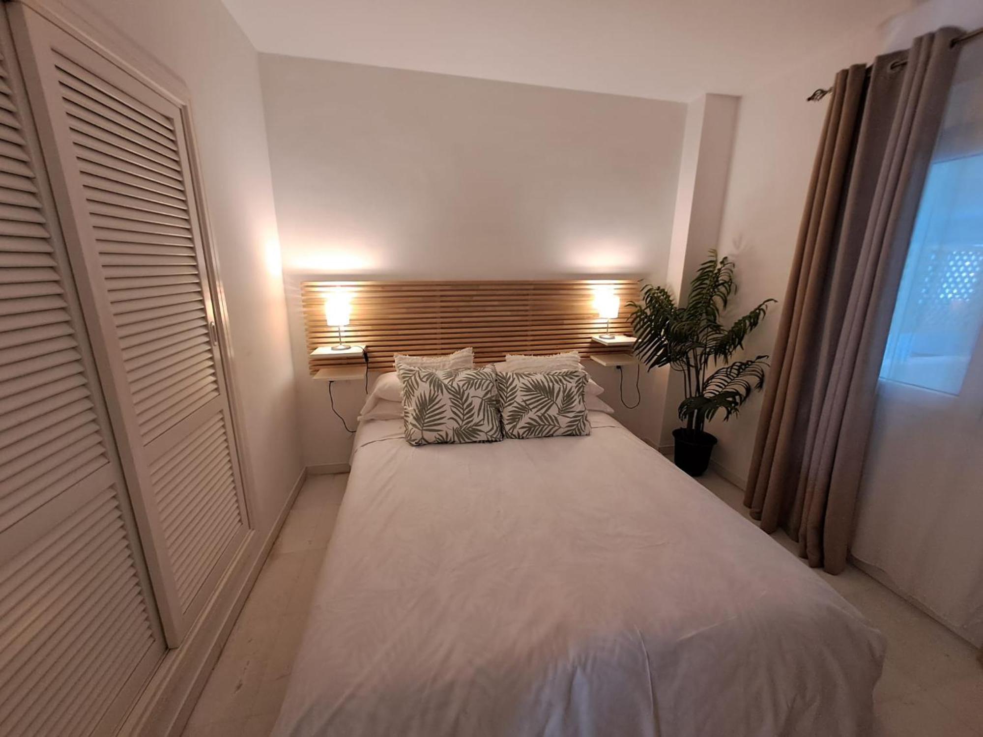 Luminous In Playas Del Duque , Puerto Banus By Holidays & * Marbella