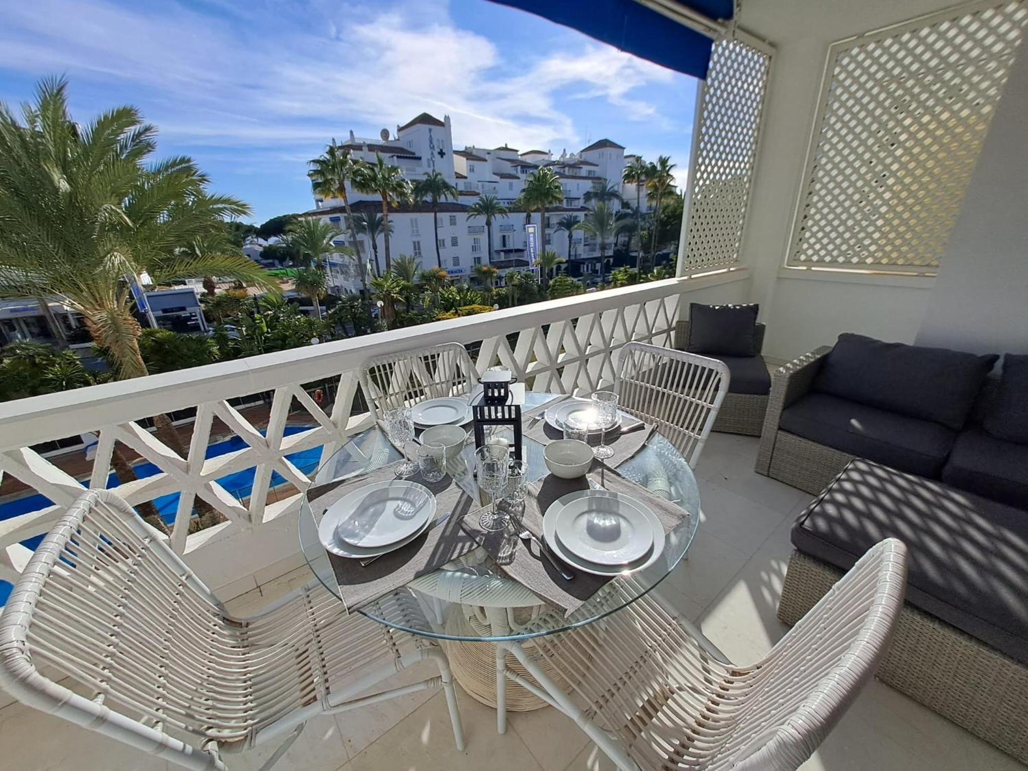 Luminous In Playas Del Duque , Puerto Banus By Holidays & Apartment